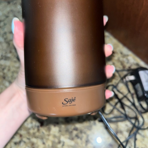 Saje Amber Diffuser - Picture 3 of 3